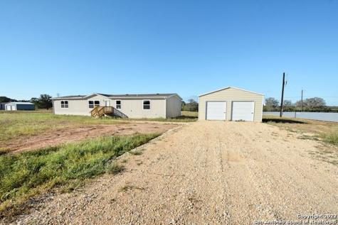 137 Private Road 3492 Gonzales TX 78629