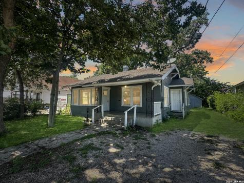 423 Barrett Place San Antonio TX 78225