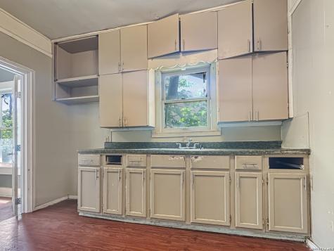 423 Barrett Place San Antonio TX 78225