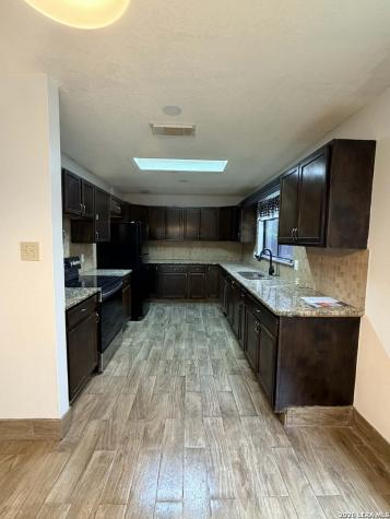 8911 Kenton Briar San Antonio TX 78240