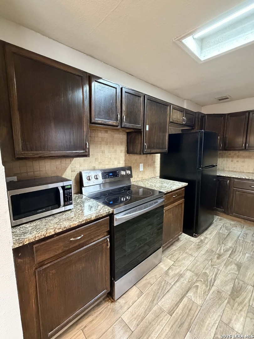 8911 Kenton Briar San Antonio TX 78240