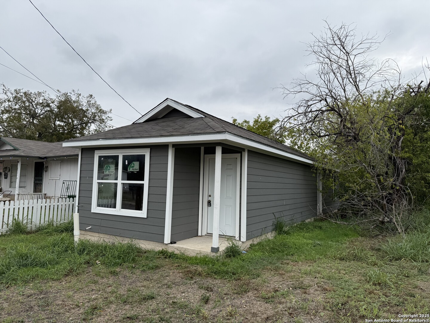216 Milvid San Antonio TX 78211