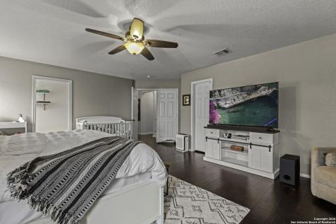 8018 Cooper Pass San Antonio TX 78255