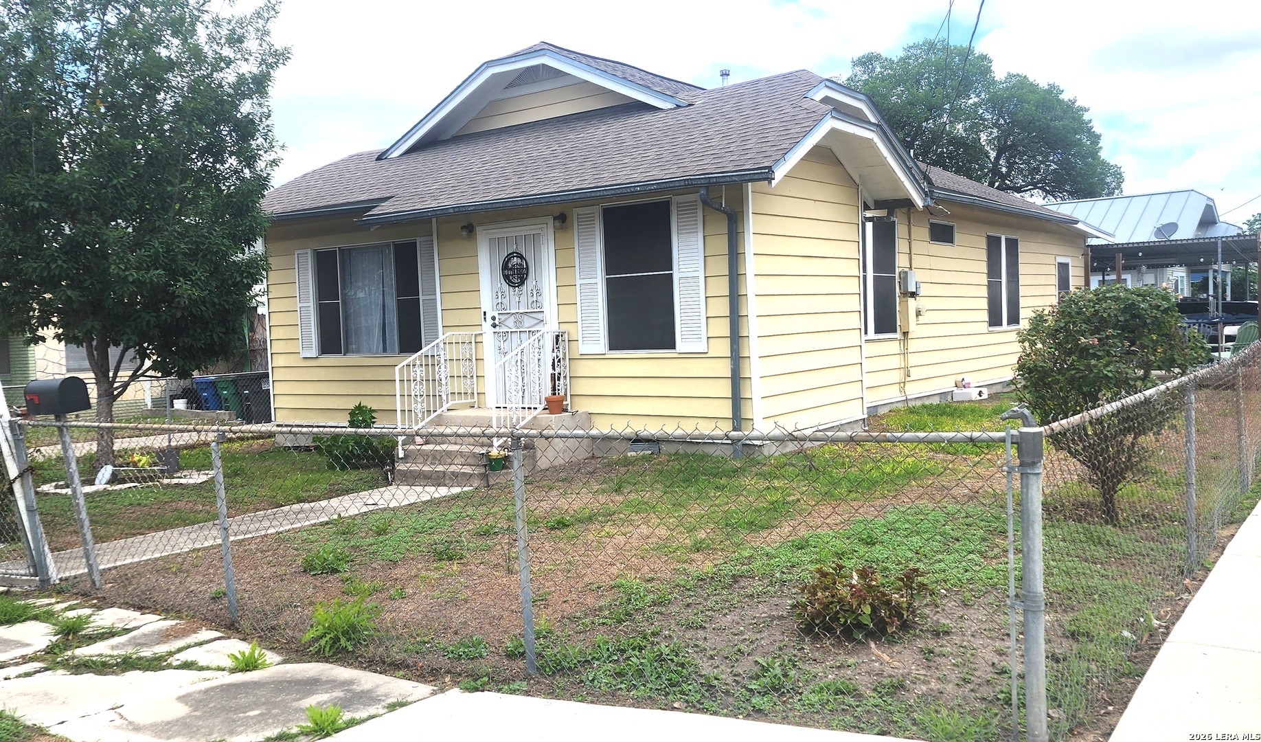 3303 W Travis Street San Antonio TX 78207