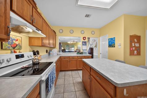 8614 Sunny Oaks San Antonio TX 78250