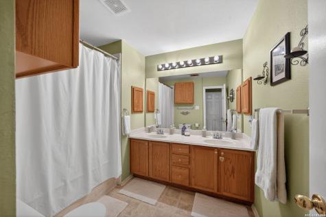 8614 Sunny Oaks San Antonio TX 78250