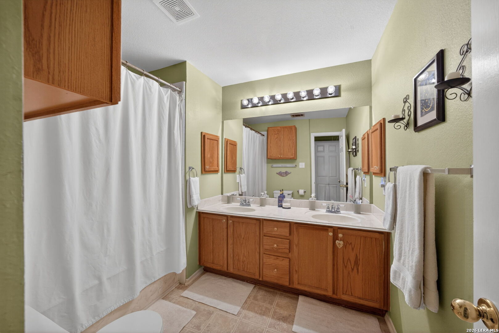 8614 Sunny Oaks San Antonio TX 78250