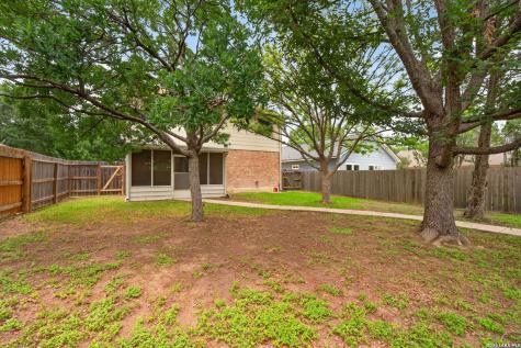 8614 Sunny Oaks San Antonio TX 78250