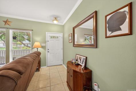8614 Sunny Oaks San Antonio TX 78250