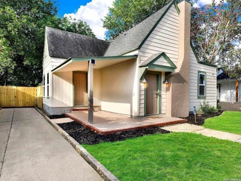 1328 N Center San Antonio TX 78202
