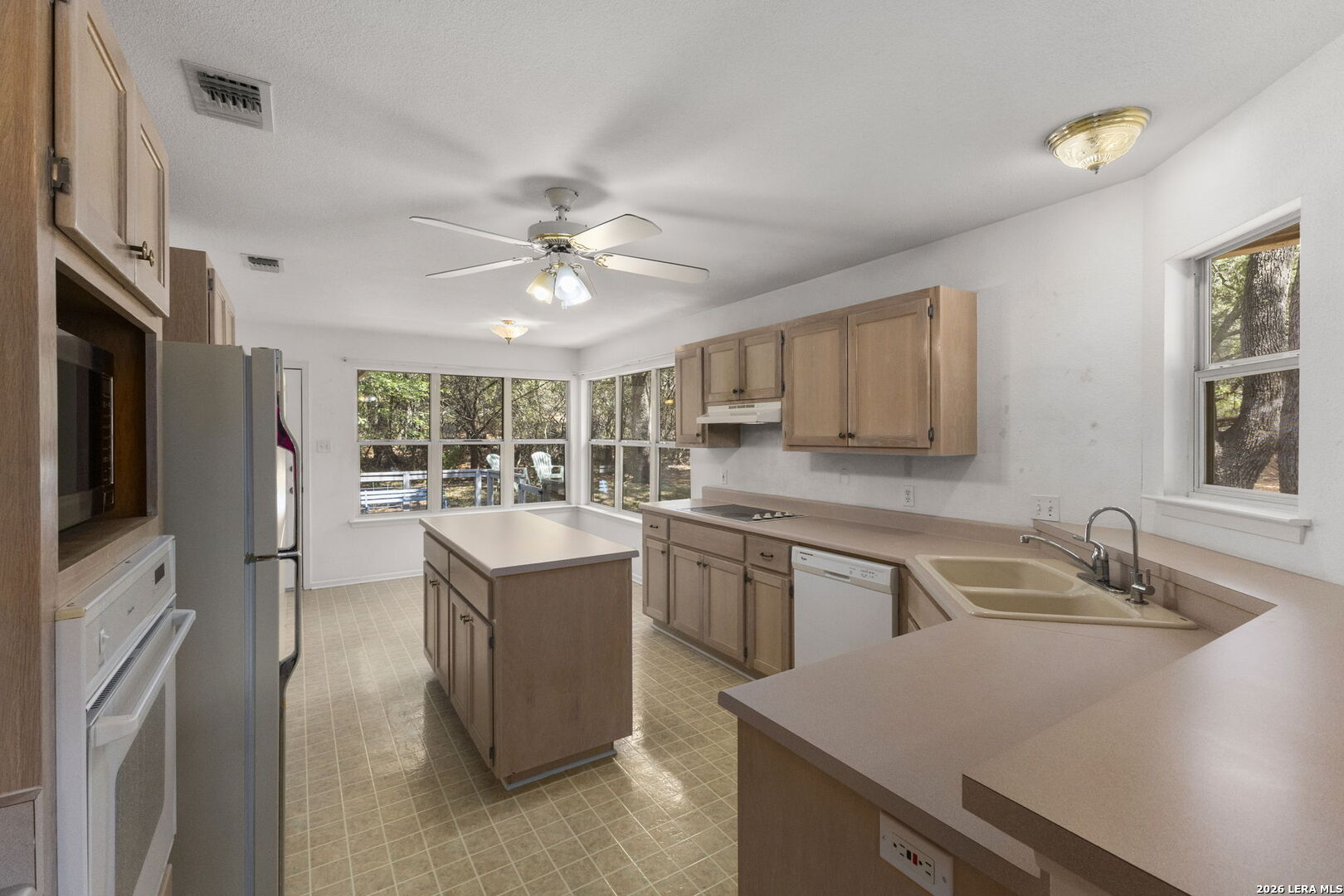 139 Sycamore Helotes TX 78023