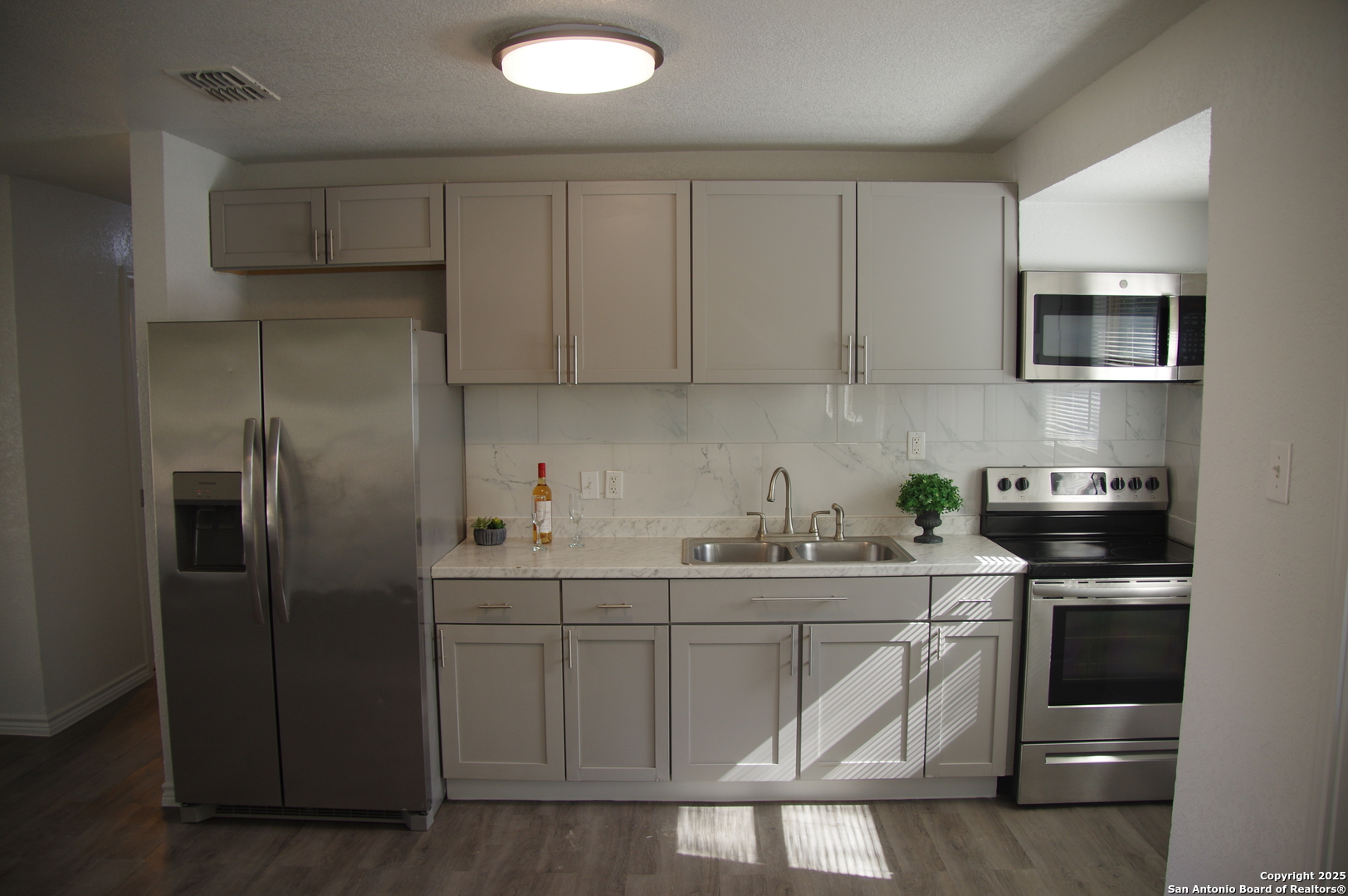 4406 Desert View San Antonio TX 78217