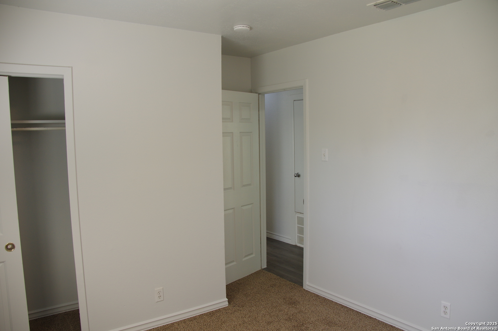 4406 Desert View San Antonio TX 78217