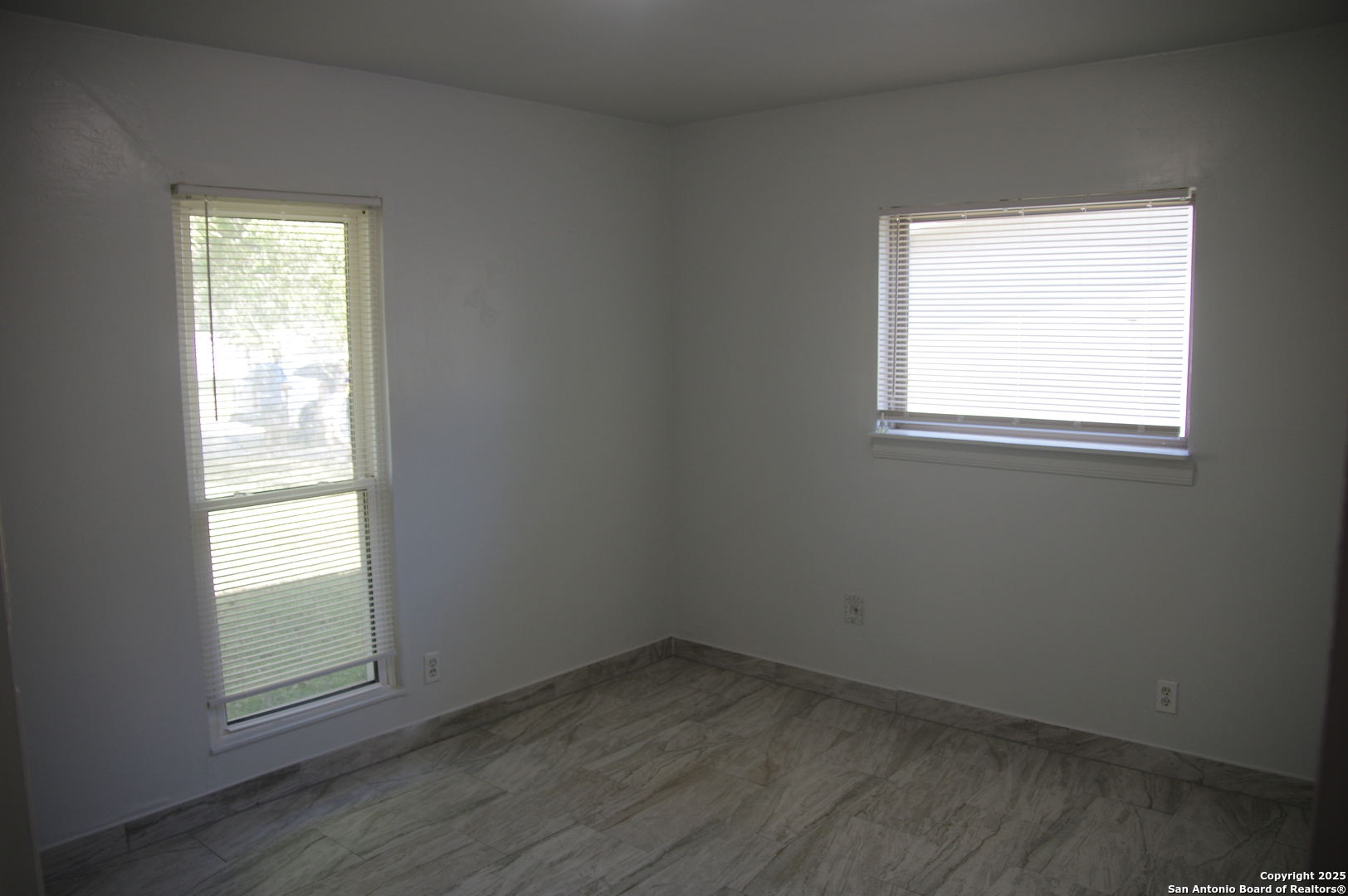 4406 Desert View San Antonio TX 78217