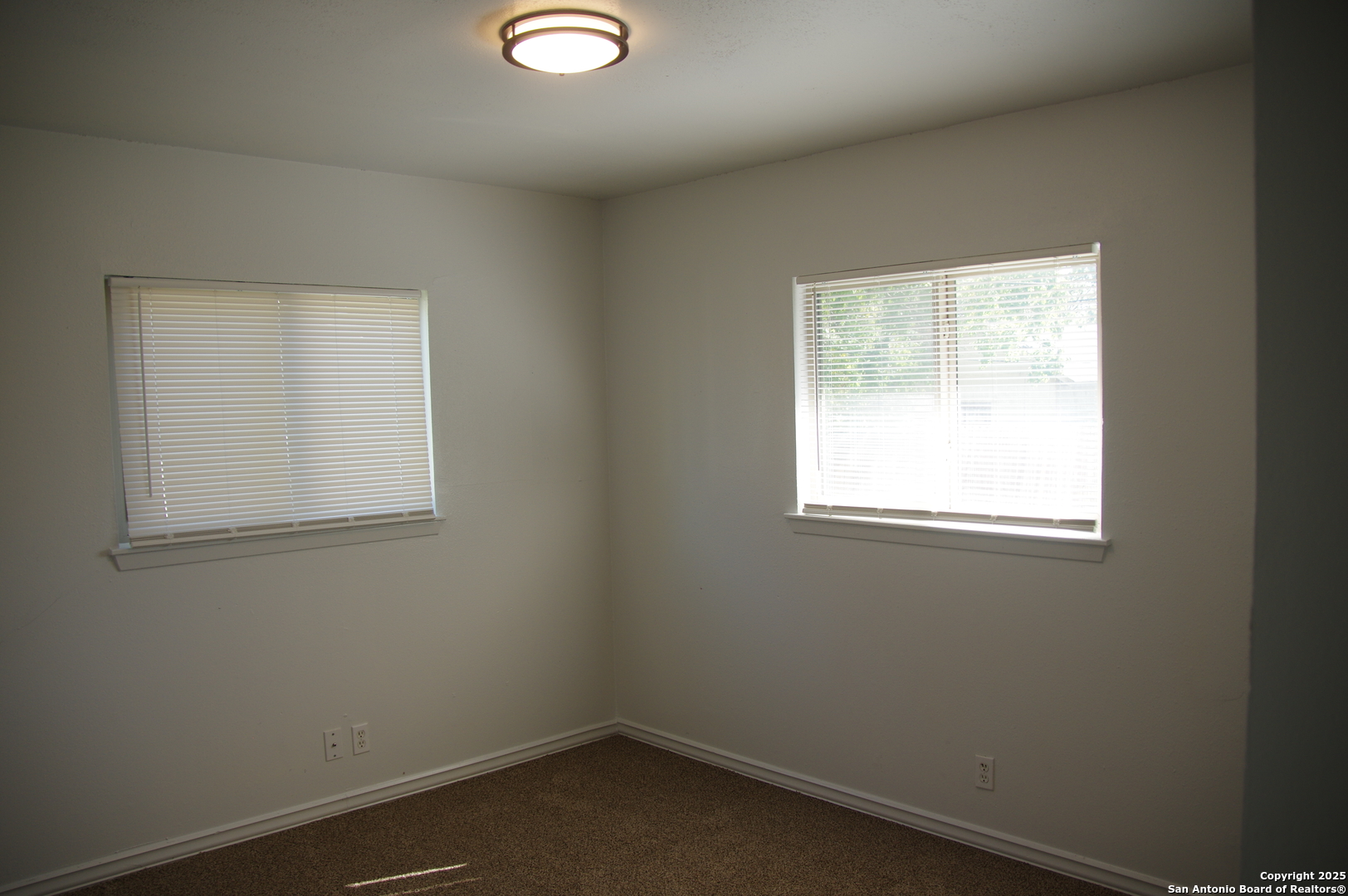 4406 Desert View San Antonio TX 78217