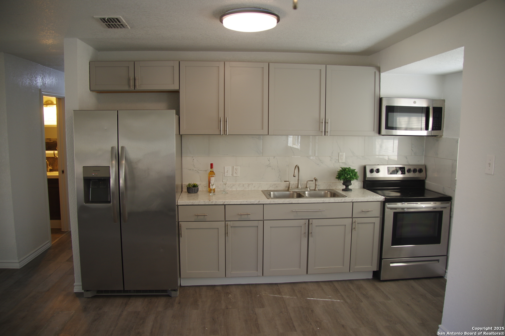 4406 Desert View San Antonio TX 78217