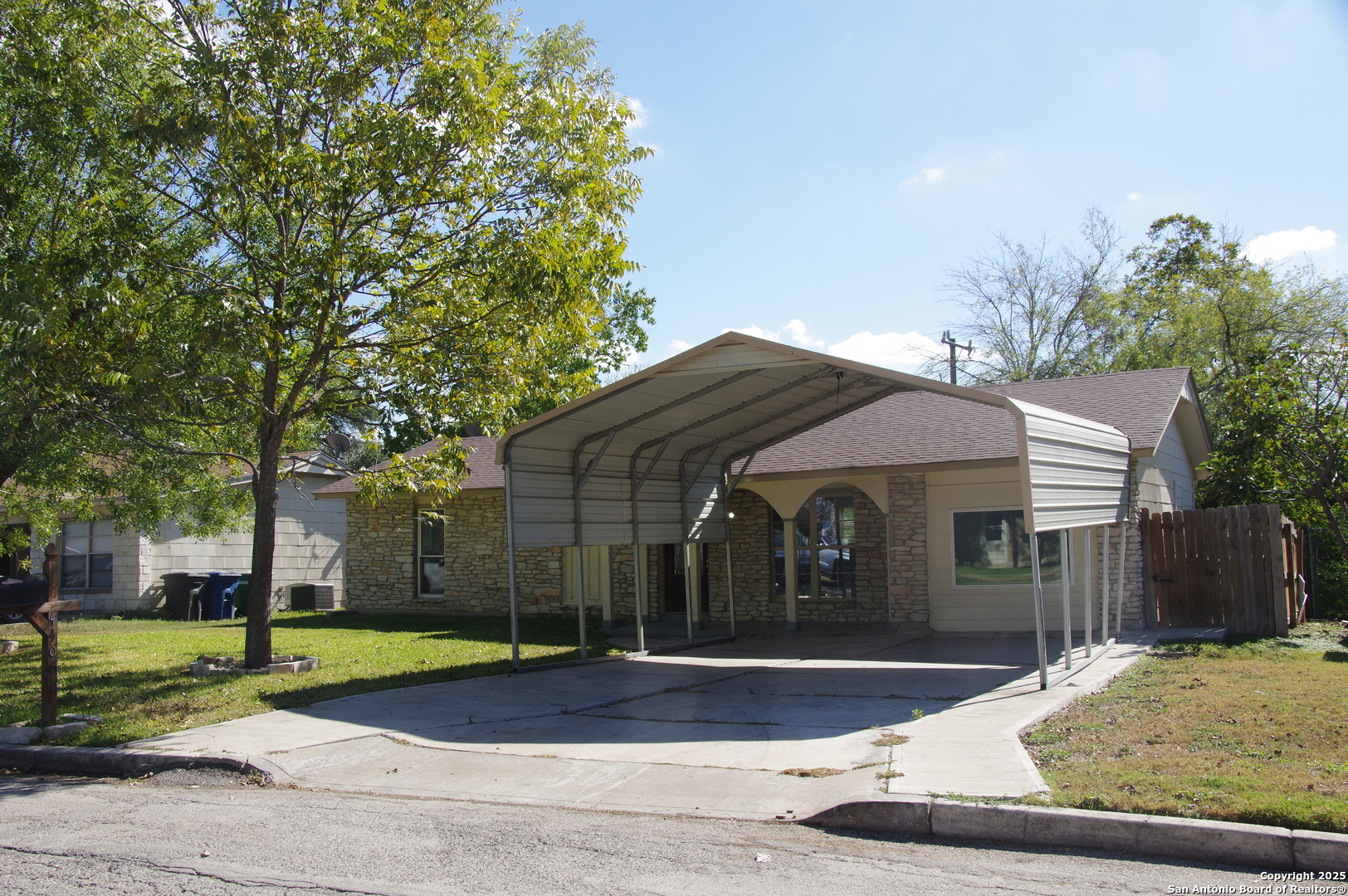 4406 Desert View San Antonio TX 78217