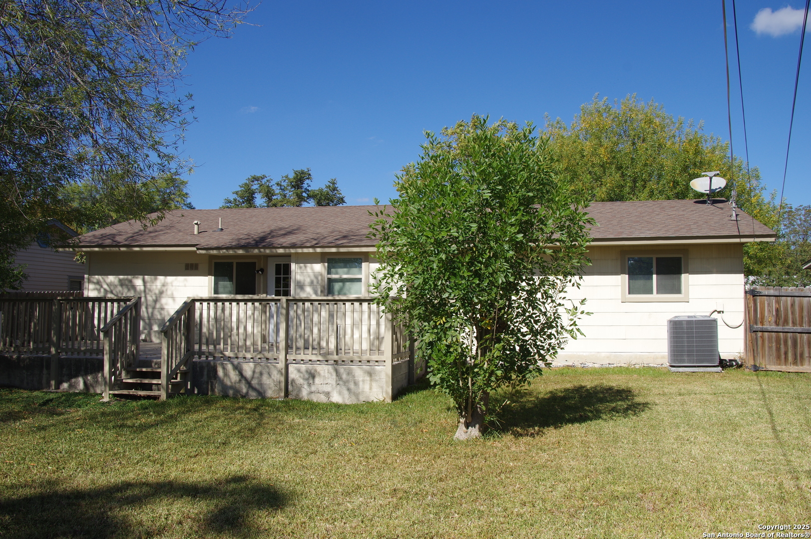 4406 Desert View San Antonio TX 78217
