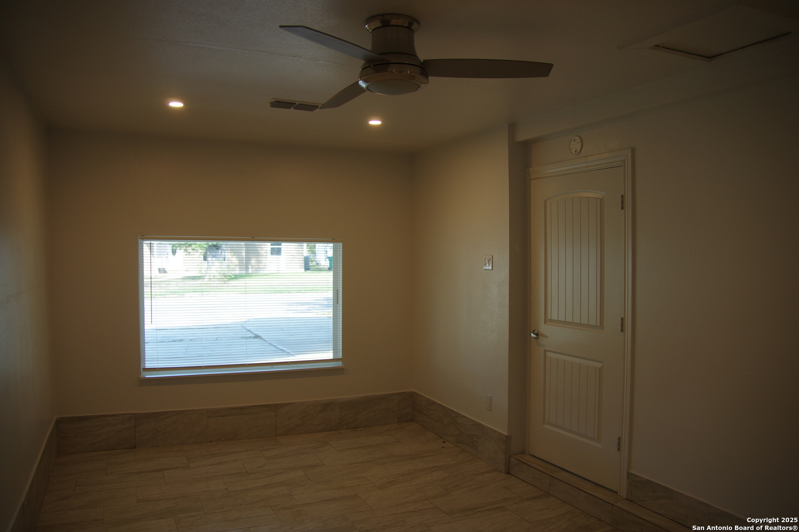 4406 Desert View San Antonio TX 78217