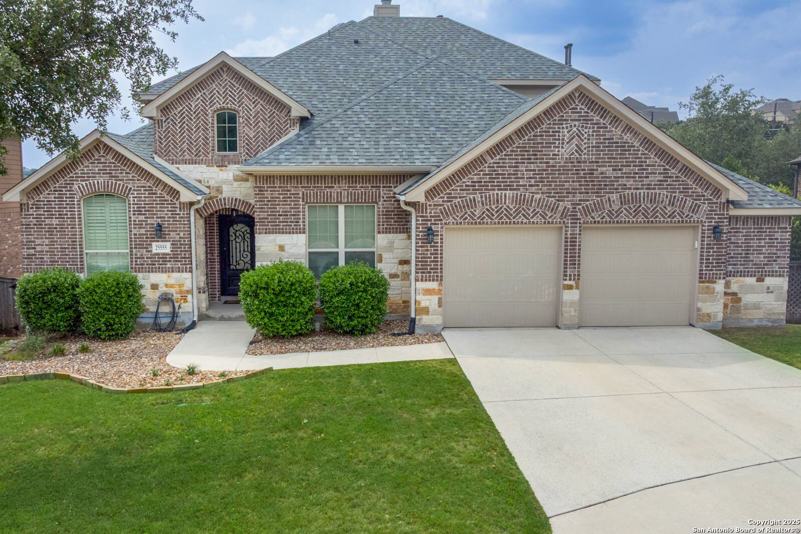 25555 Sioux Springs San Antonio TX 78261