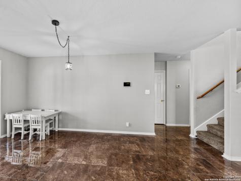 7815 Ironside Port San Antonio TX 78227