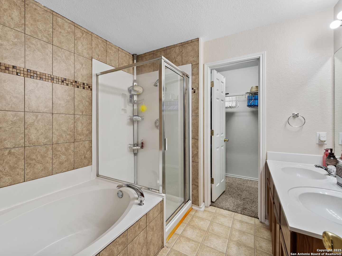 7815 Ironside Port San Antonio TX 78227