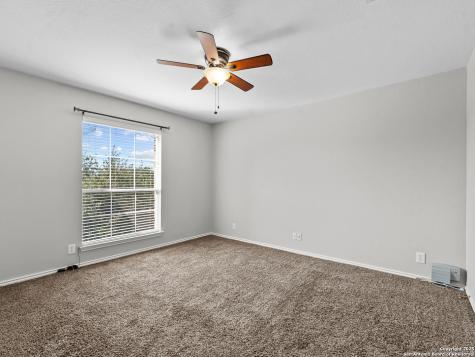 7815 Ironside Port San Antonio TX 78227