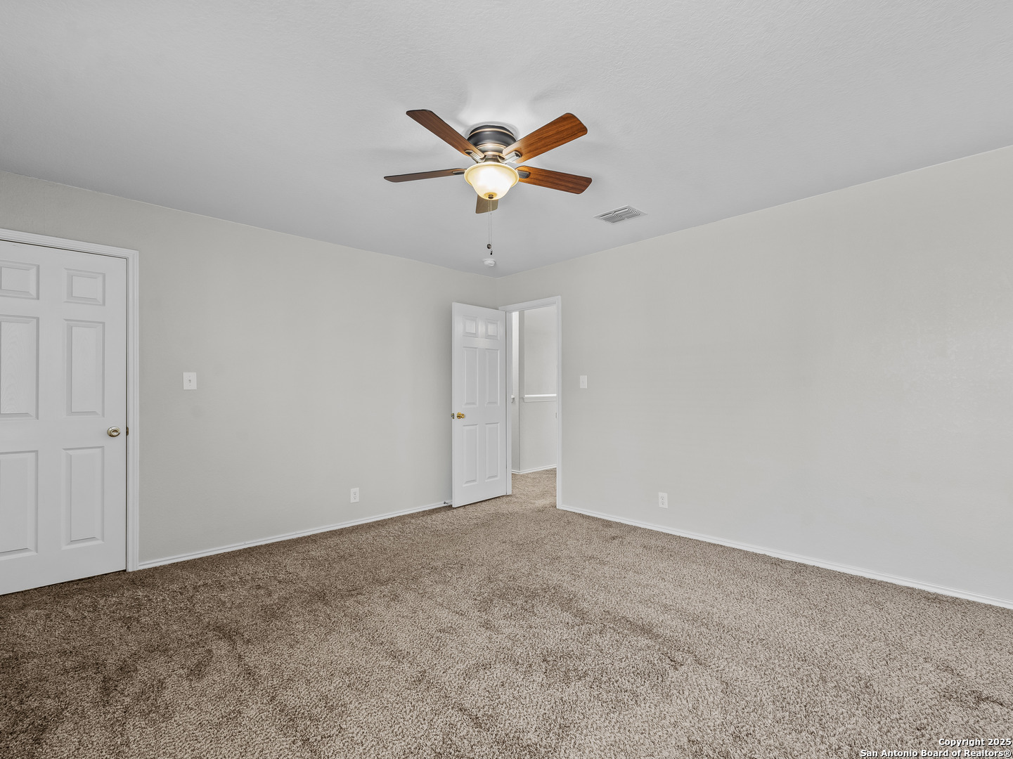 7815 Ironside Port San Antonio TX 78227