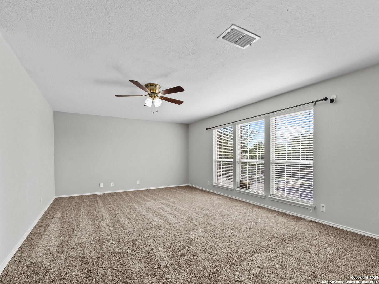 7815 Ironside Port San Antonio TX 78227