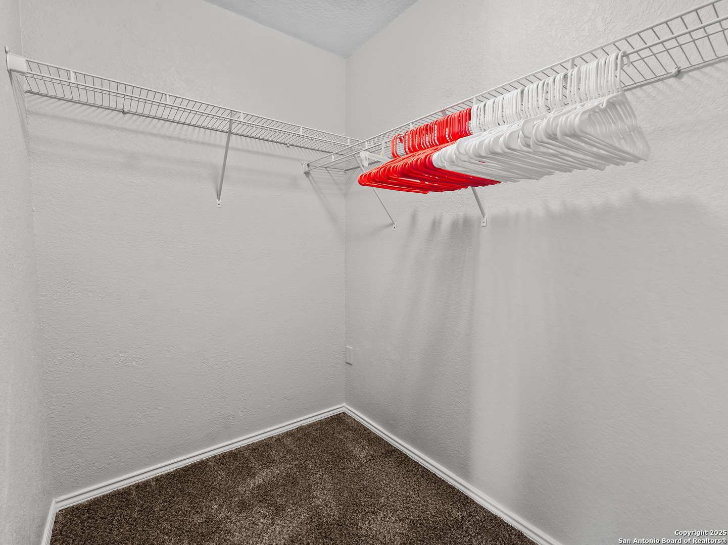 7815 Ironside Port San Antonio TX 78227