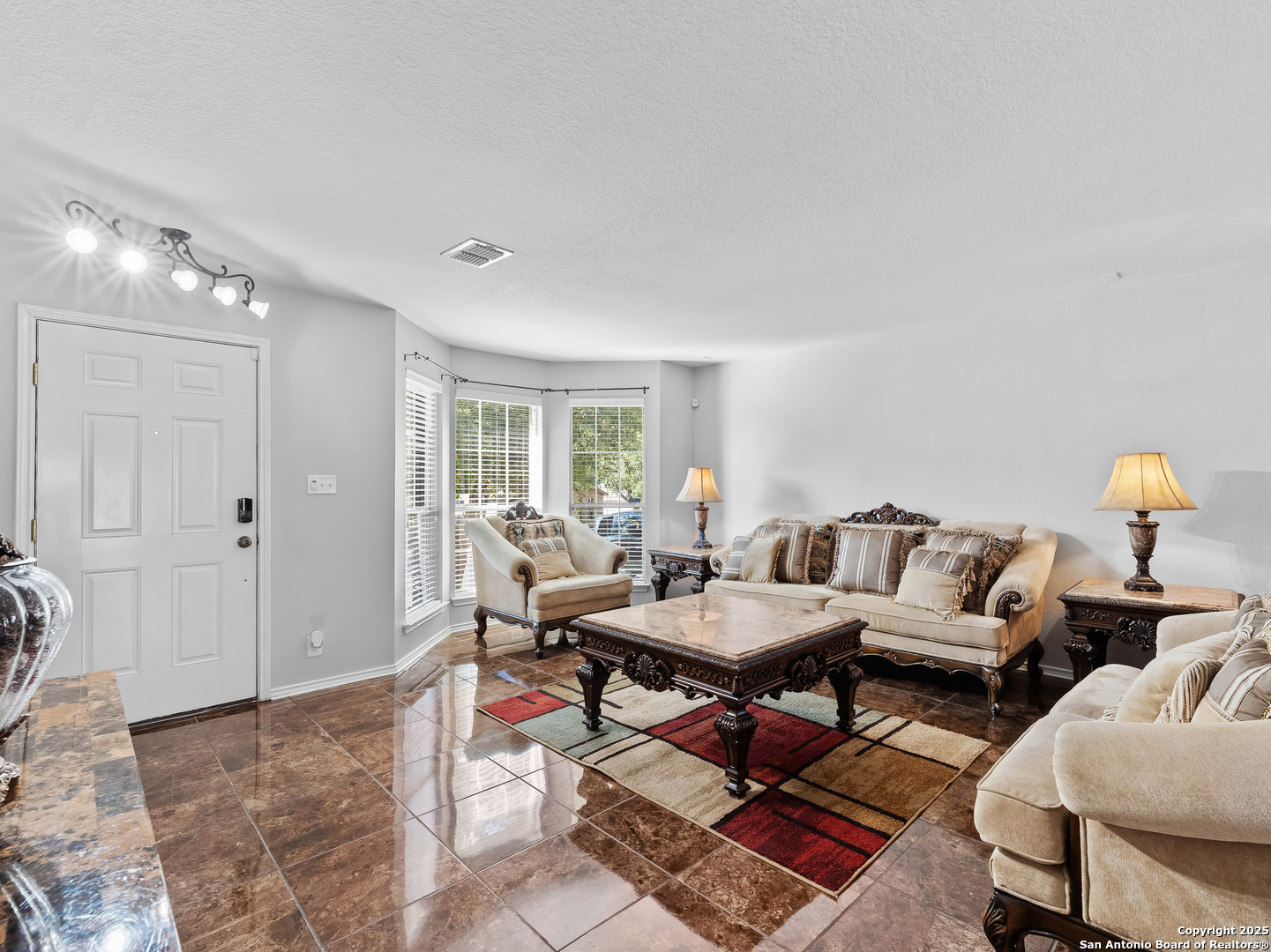 7815 Ironside Port San Antonio TX 78227