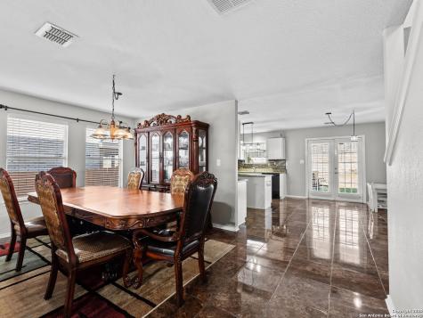 7815 Ironside Port San Antonio TX 78227