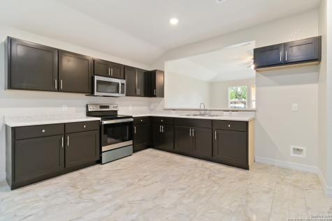 10302 Renova San Antonio TX 78214