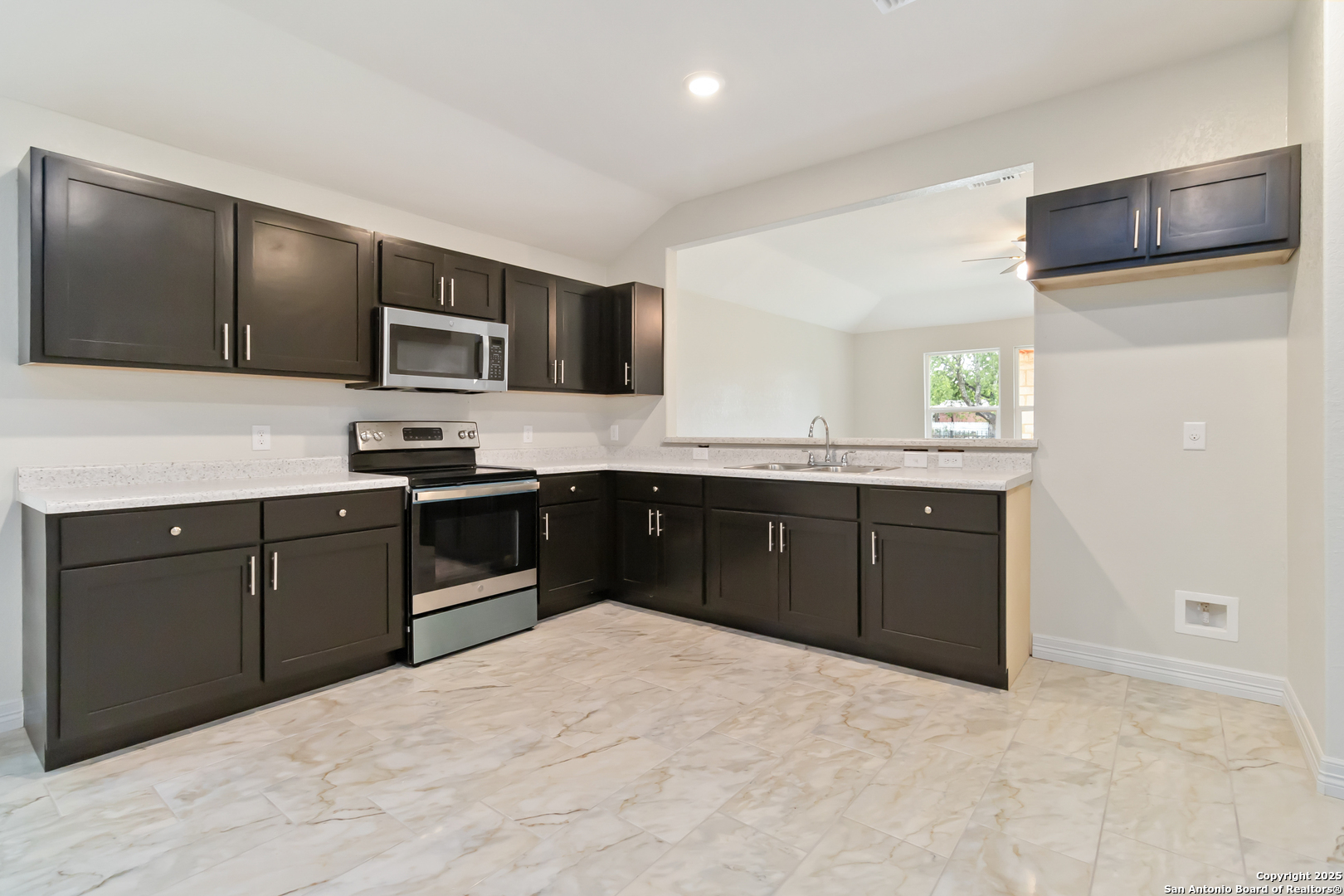 10302 Renova San Antonio TX 78214