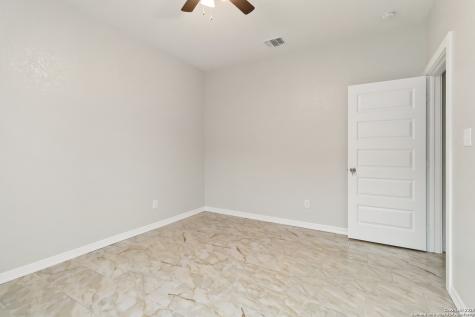 10302 Renova San Antonio TX 78214