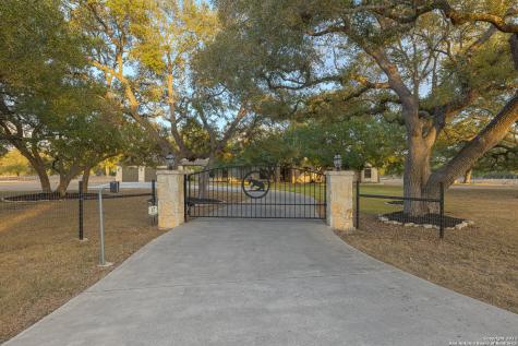 5255 Arroyo Luis Drive Bulverde TX 78163