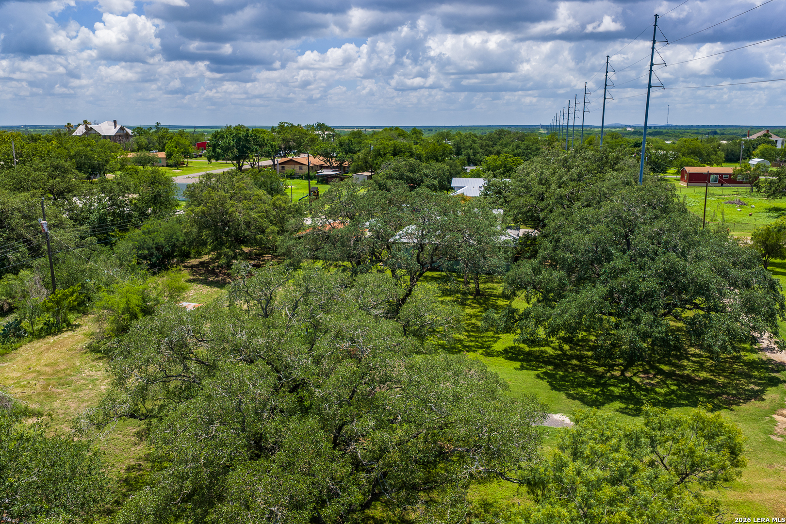 502 S Orange Street Sabinal TX 78881