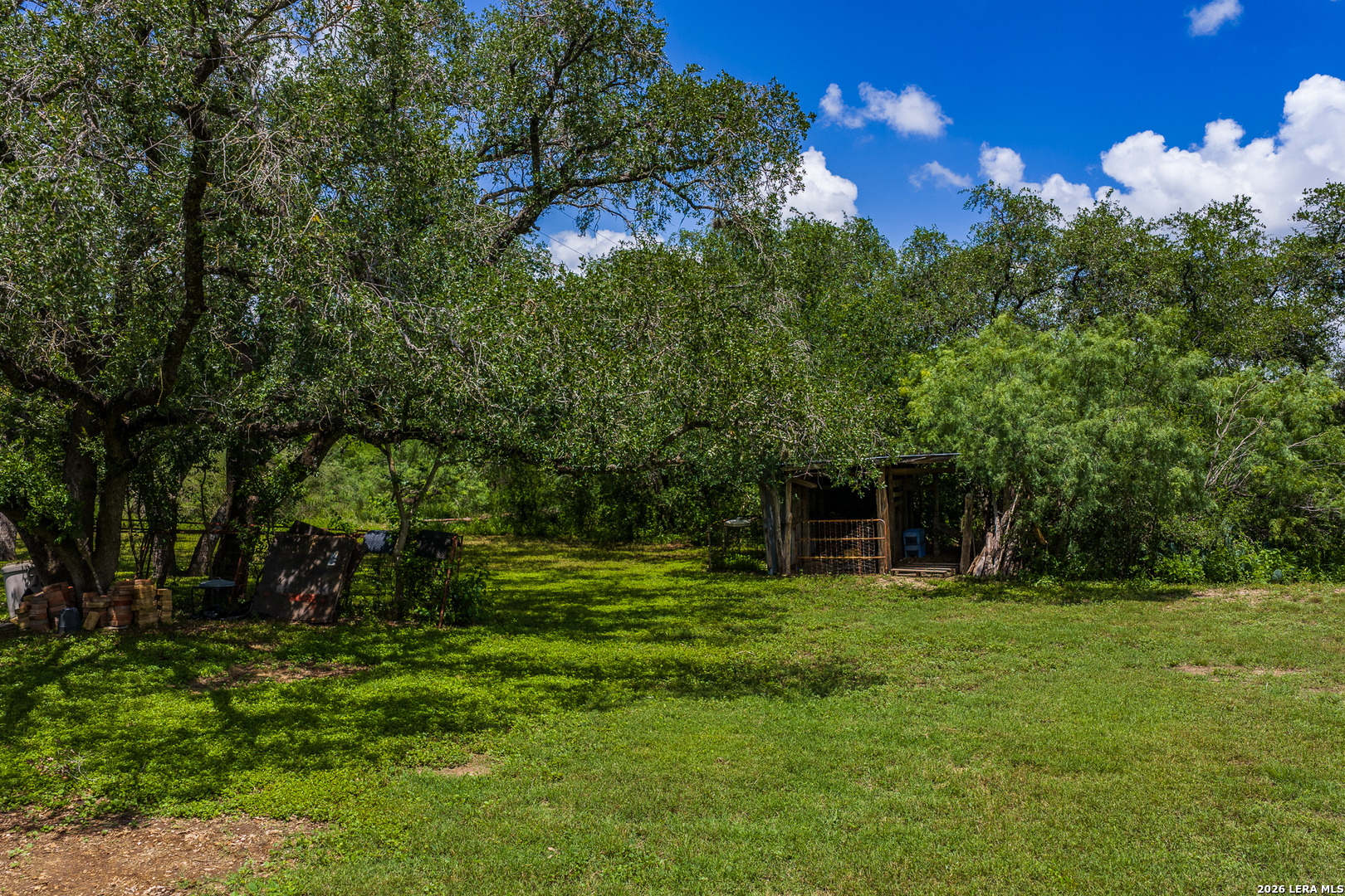 502 S Orange Street Sabinal TX 78881