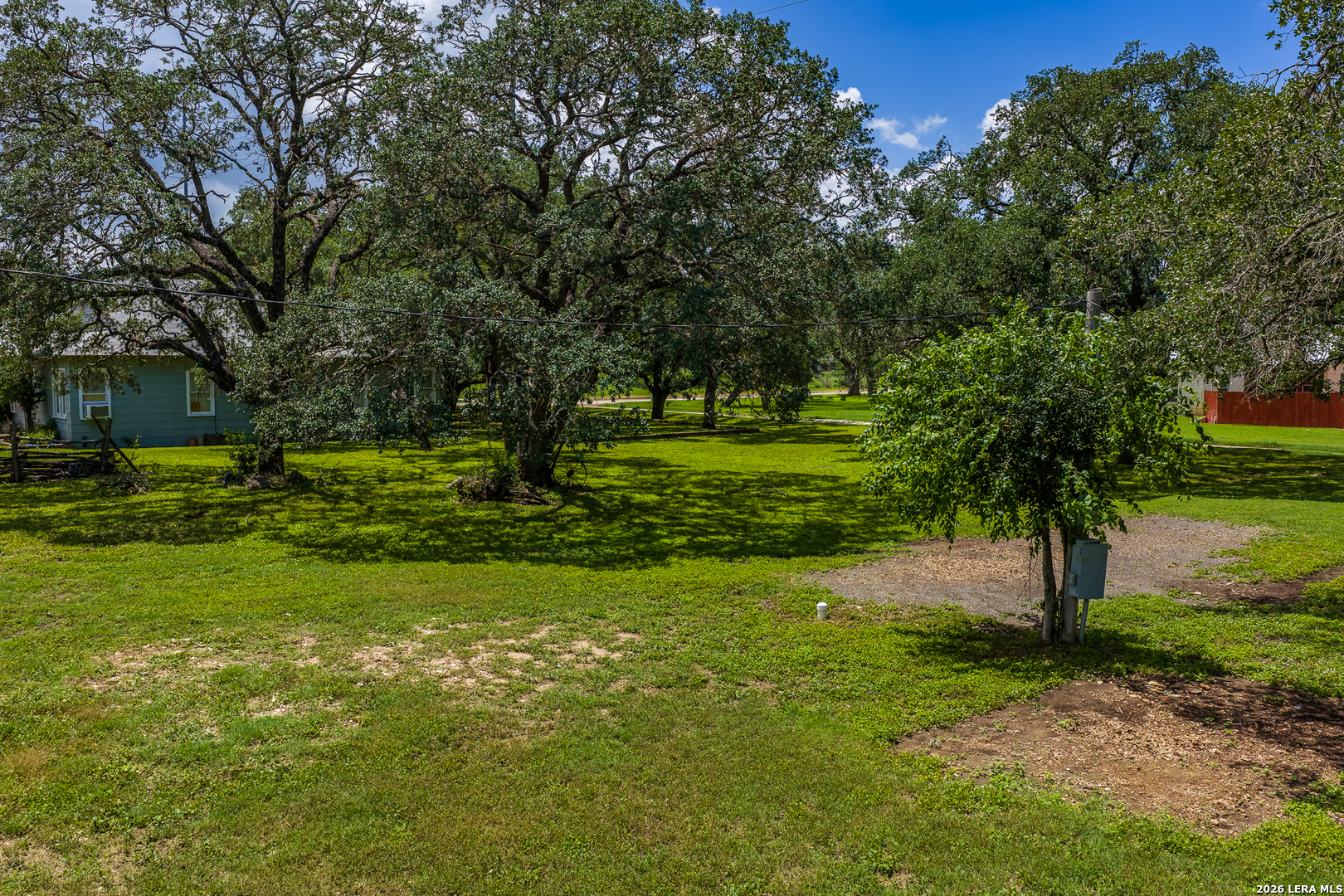 502 S Orange Street Sabinal TX 78881