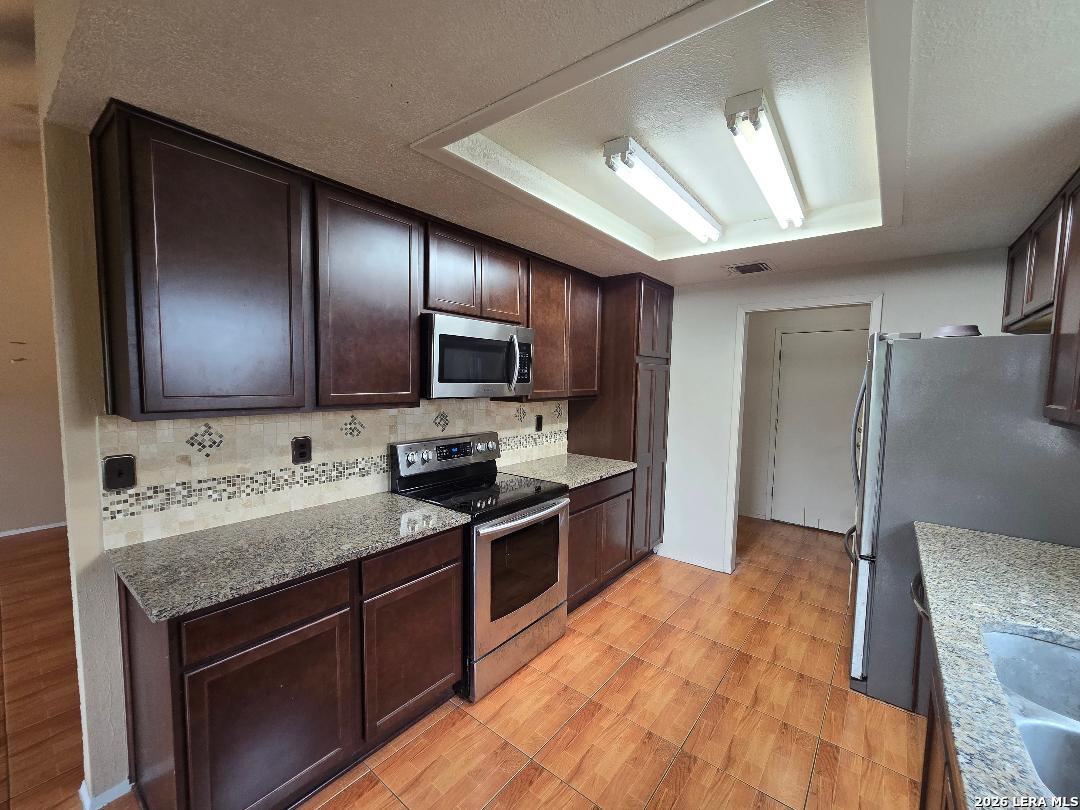 9006 Timber Park Street San Antonio TX 78250