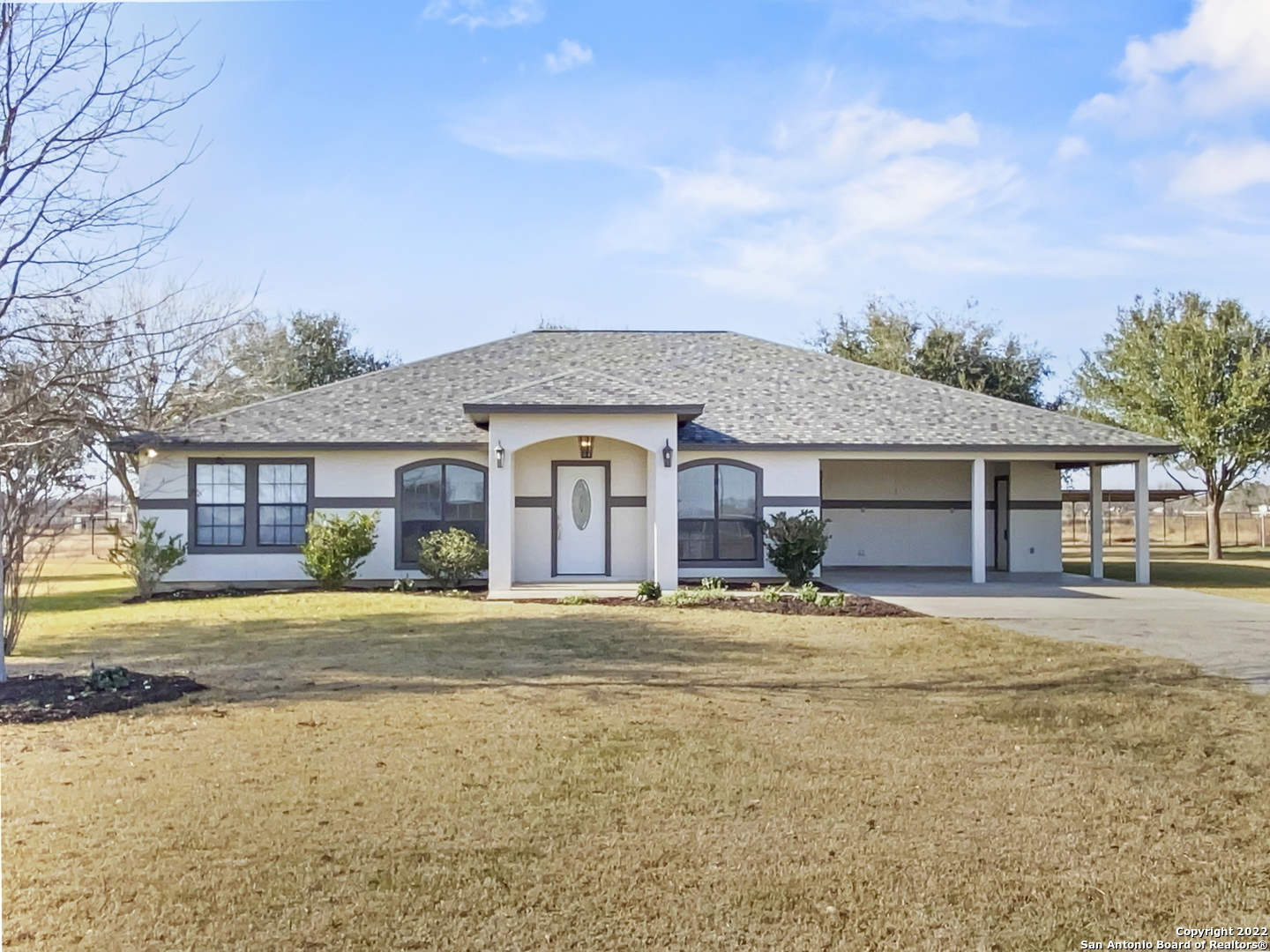 105 Quail Nest Drive Jourdanton TX 78026