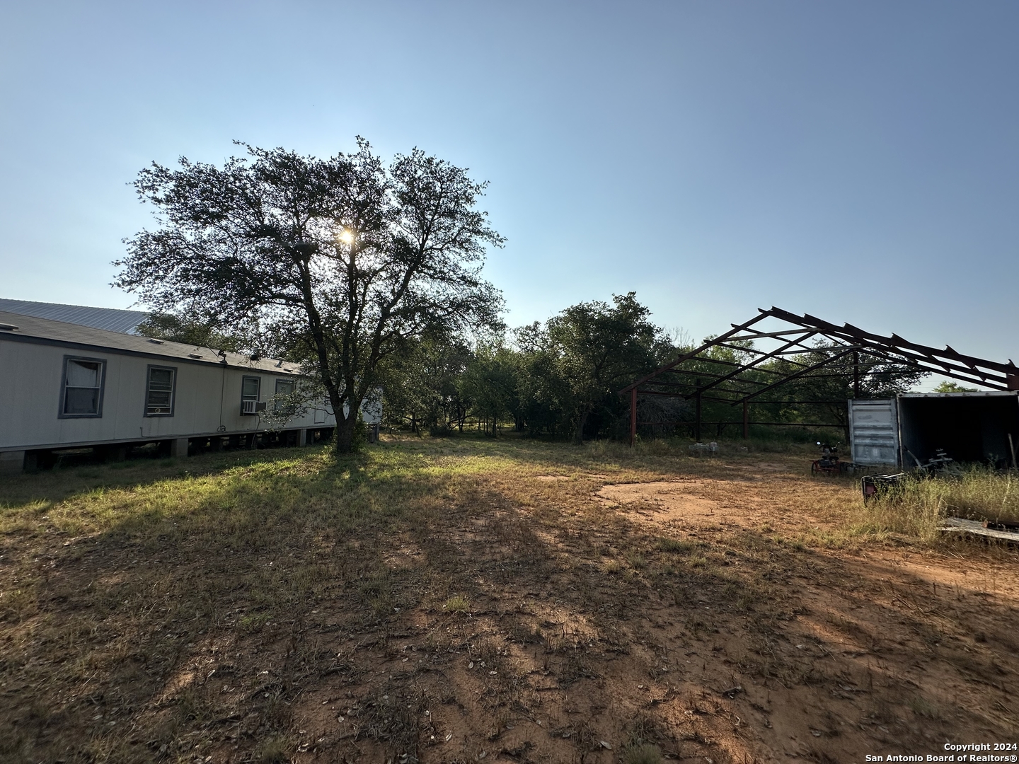 10.5+- Ac 19366 Benton City Road Somerset TX 78069