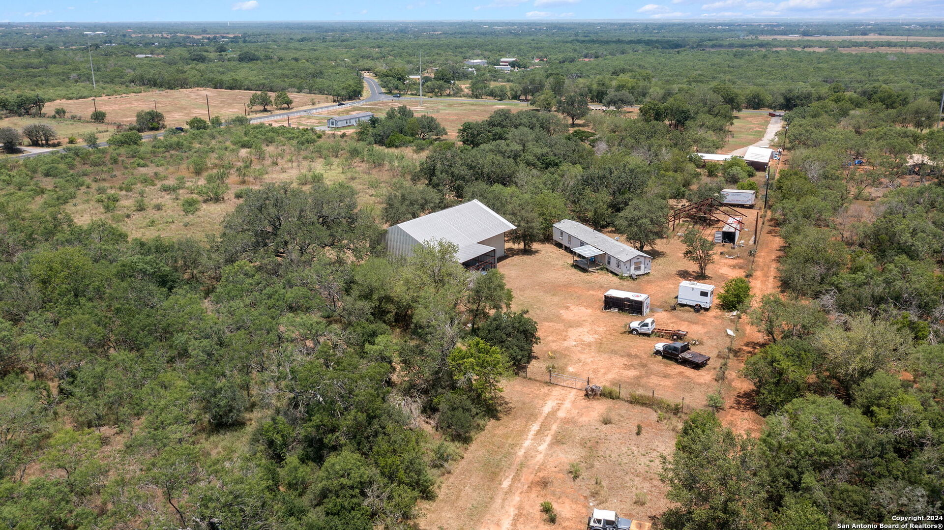 10.5+- Ac 19366 Benton City Road Somerset TX 78069