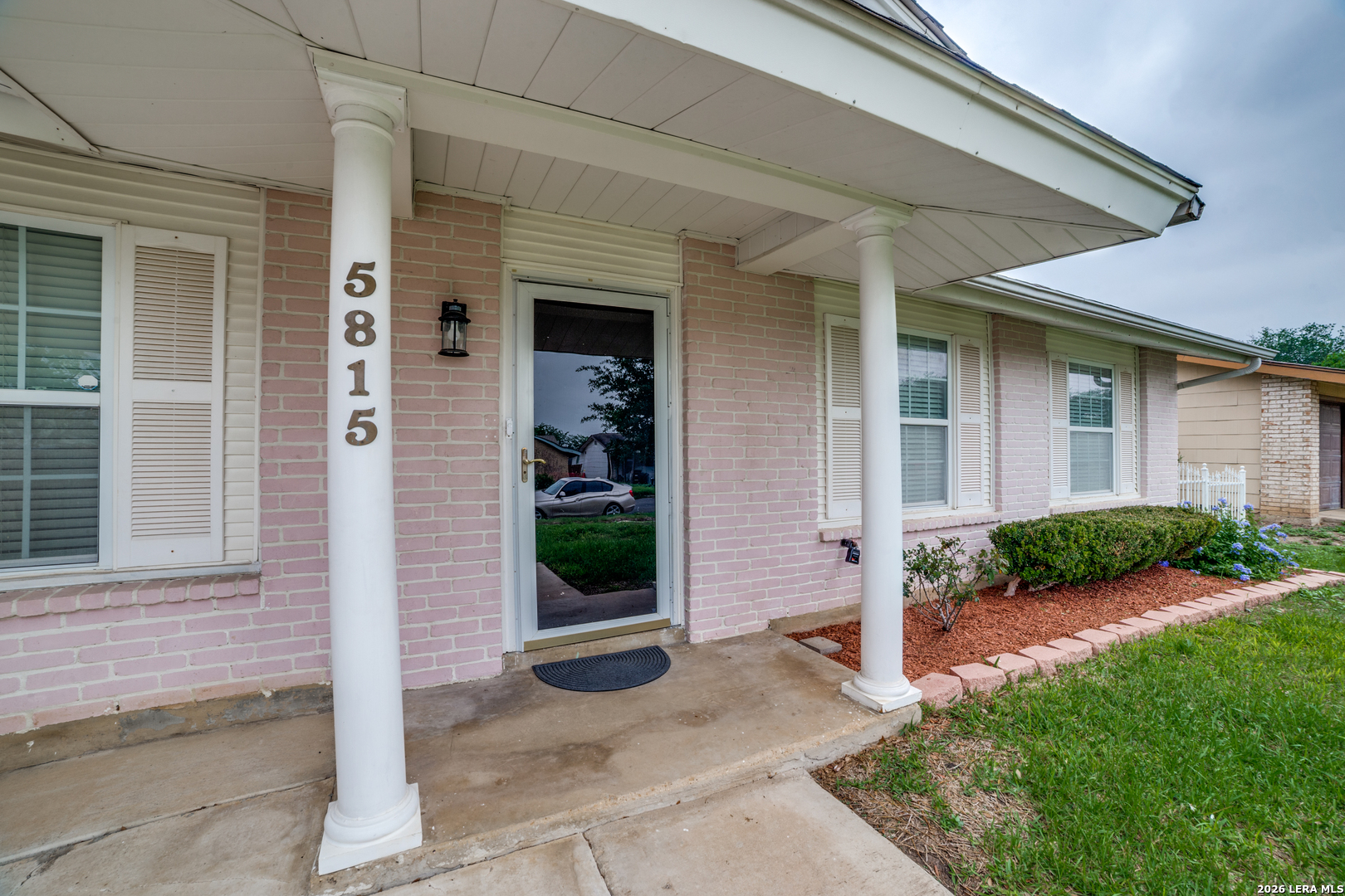 5815 Fawn Valley Drive San Antonio TX 78242