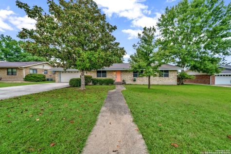 115 Wedgewood Lane Kerrville TX 78028