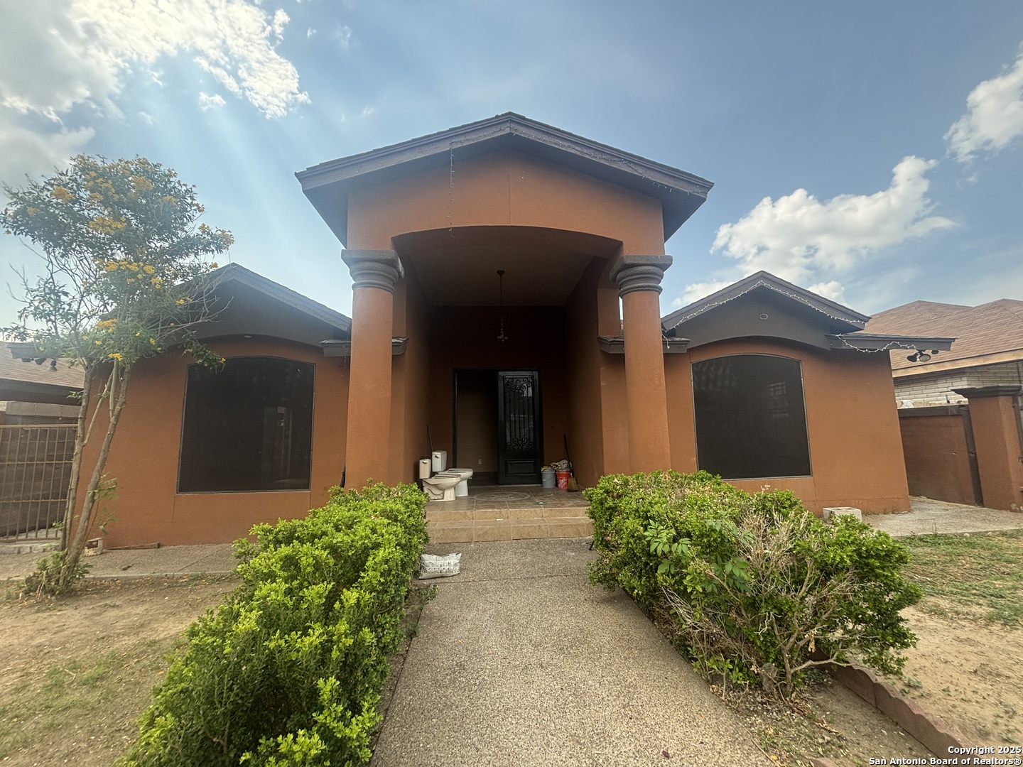 108 Palencia Laredo TX 78046