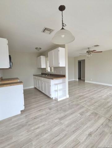 8947 Seacliff Street San Antonio TX 78242
