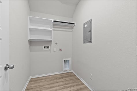 283 W Ainslie Street Castroville TX 78009