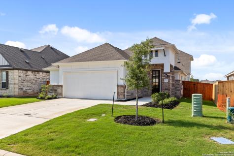 283 W Ainslie Street Castroville TX 78009