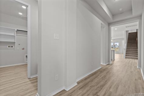 283 W Ainslie Street Castroville TX 78009